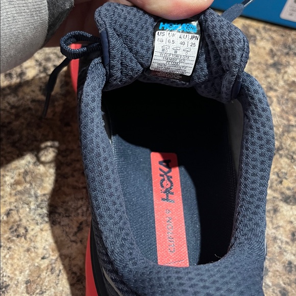 HOKA Women’s Clifton 9 GTX Shoe - Picture 12 of 12